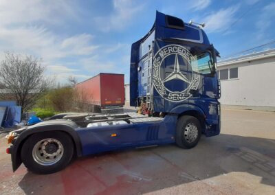 Djelomično oslikavanje vozila cutout folijom